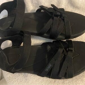 Teva tirra size 11 black Women's Black Strappy Sandals